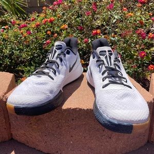 Nike Mamba Focus White Gum M